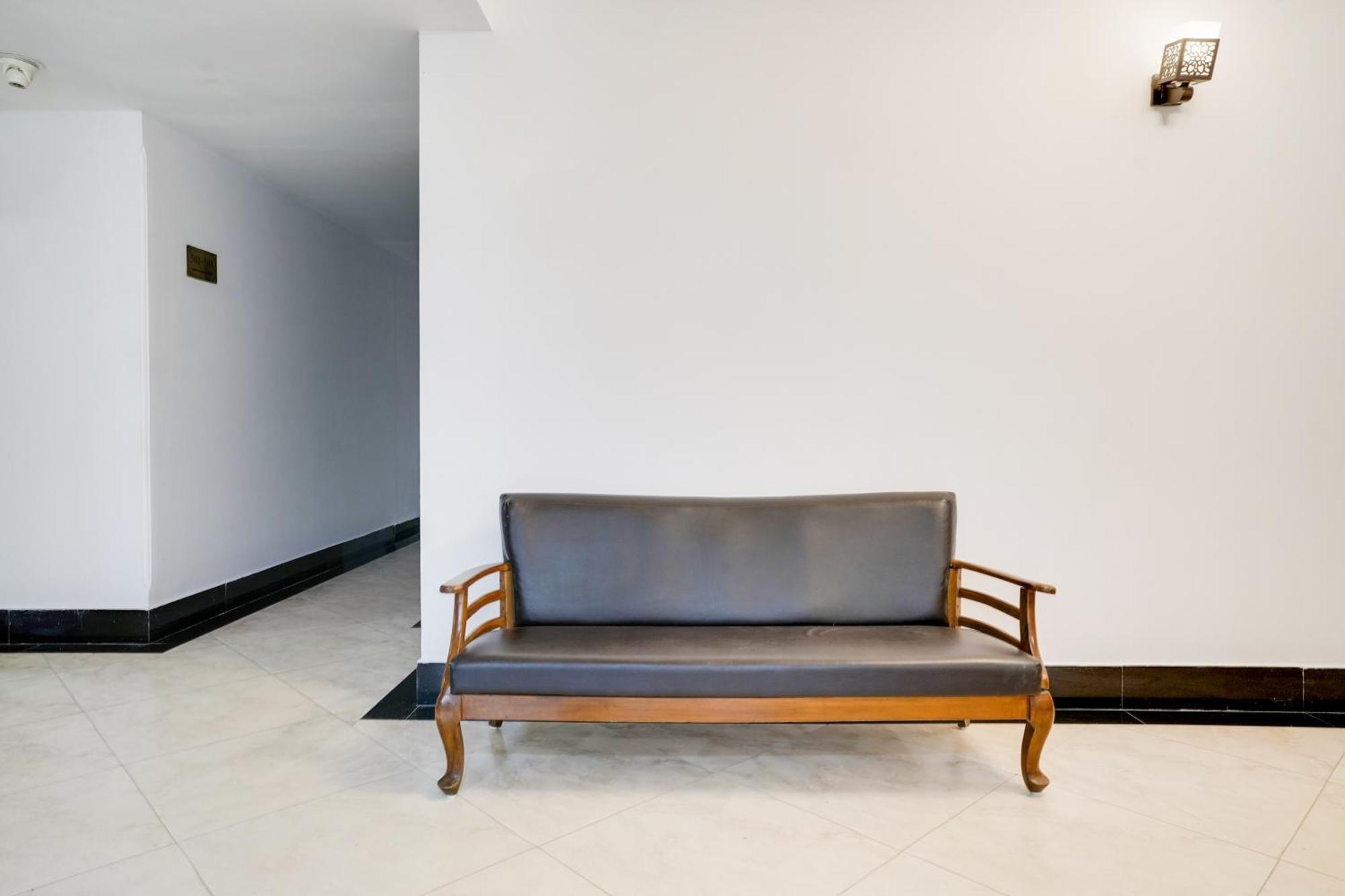 Super Townhouse Margao Near Railway Station Hotel ภายนอก รูปภาพ
