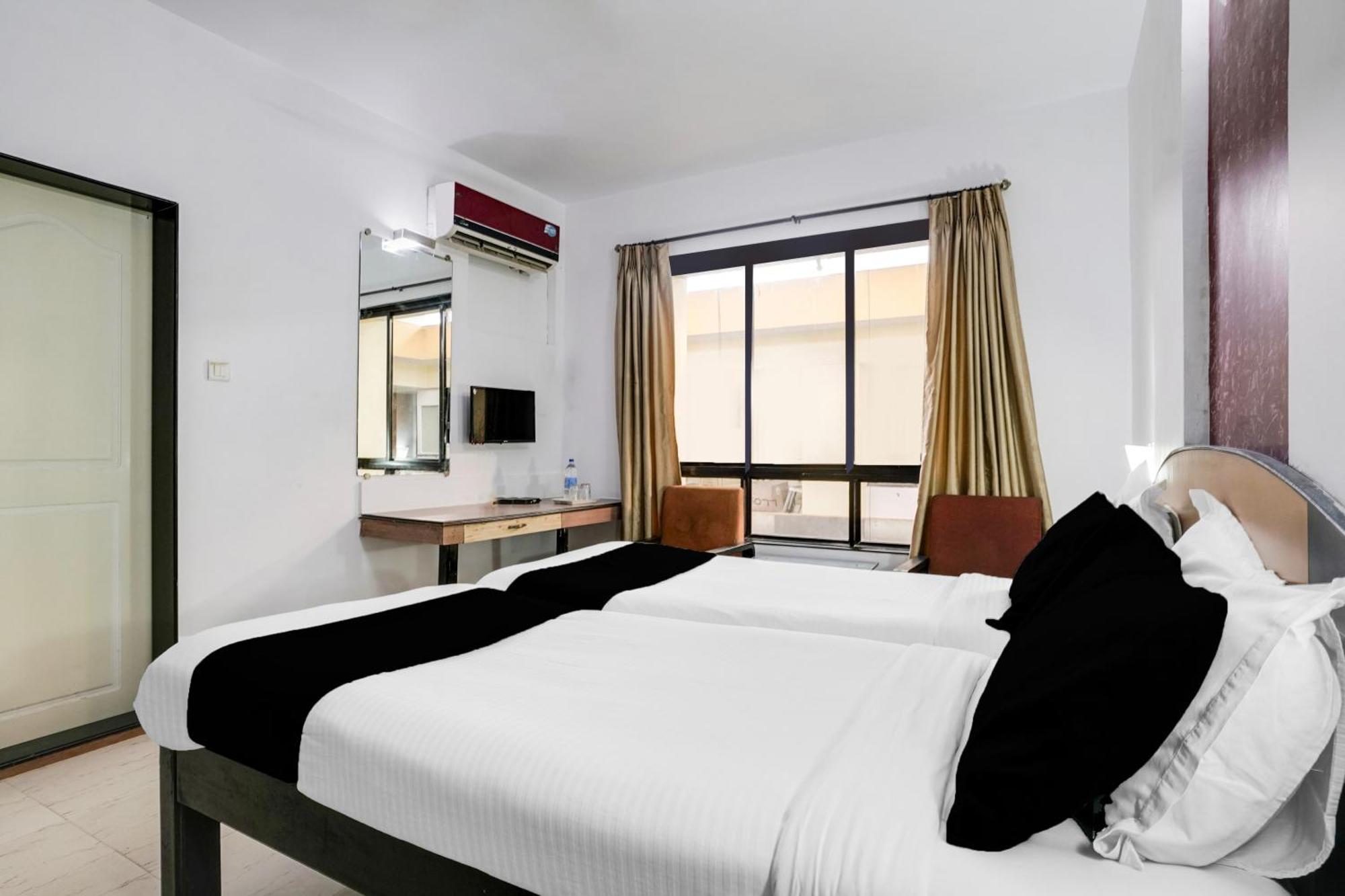 Super Townhouse Margao Near Railway Station Hotel ภายนอก รูปภาพ