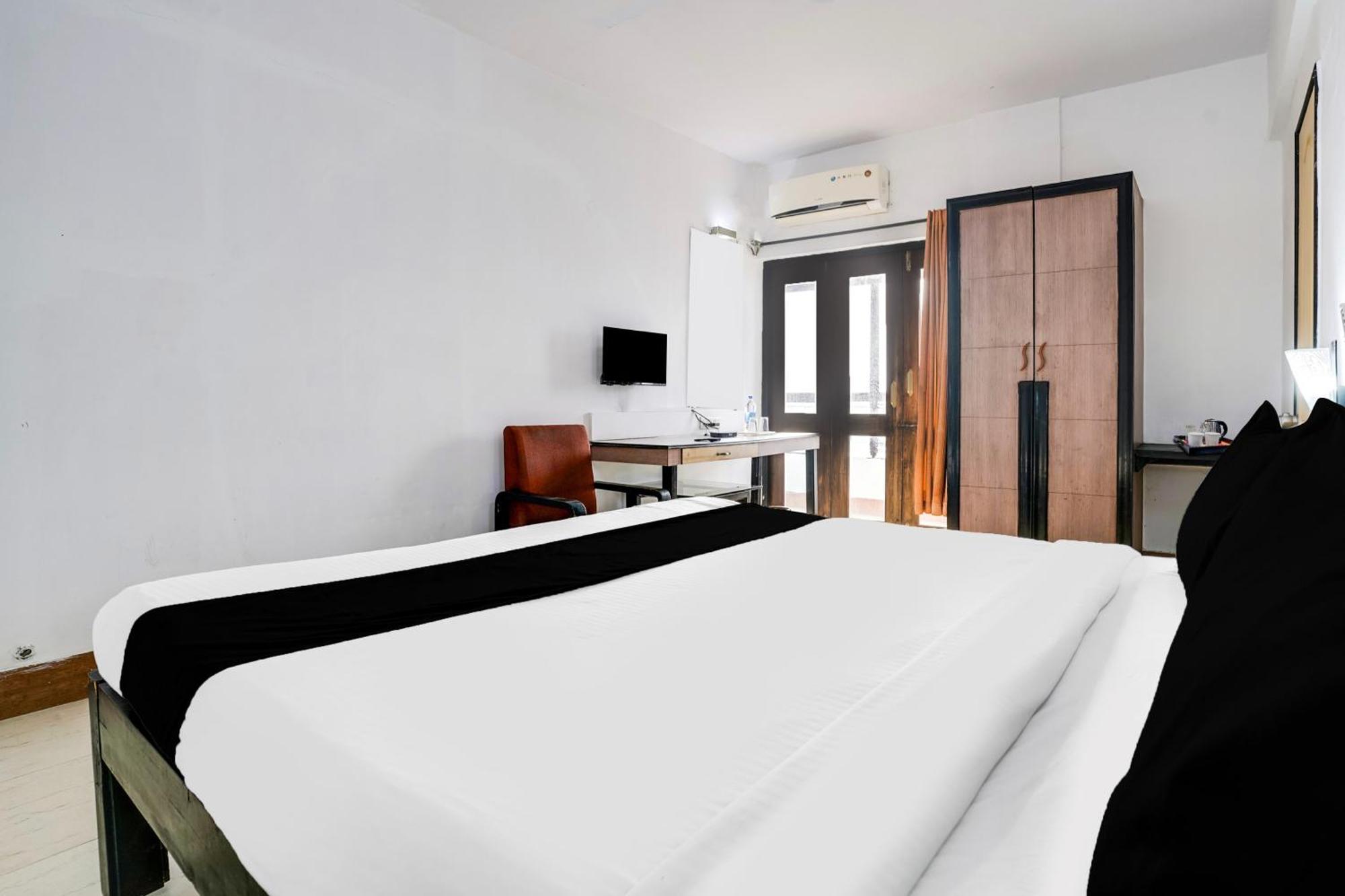 Super Townhouse Margao Near Railway Station Hotel ภายนอก รูปภาพ